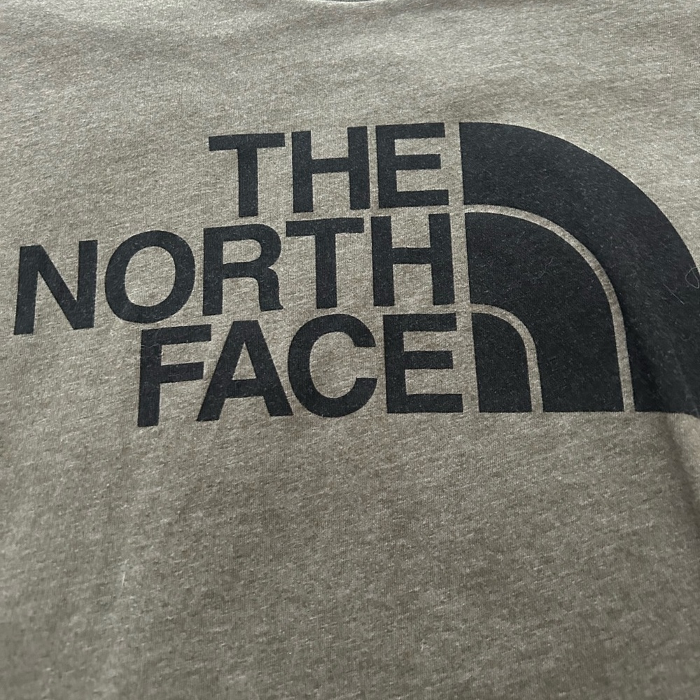 EUC North Face women’s t-shirt